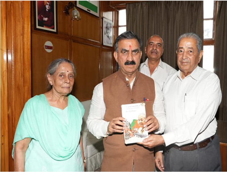 Himachal CM releases 'Ek Refugee Scientist' autobiography.
