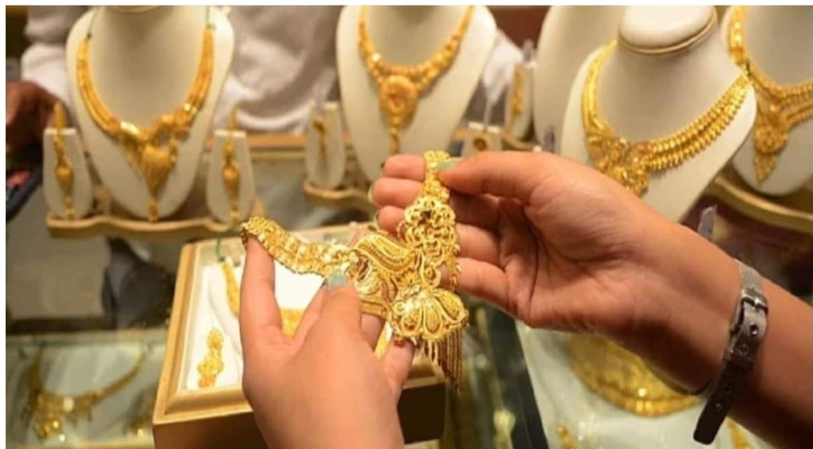 Aditya Birla Group enters jewellery market with ₹5,000 Crore brand Indriya.
