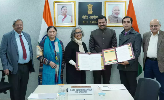 NITI Aayog and NASSCOM Foundation have joined forces to digitally empower one lakh individuals.