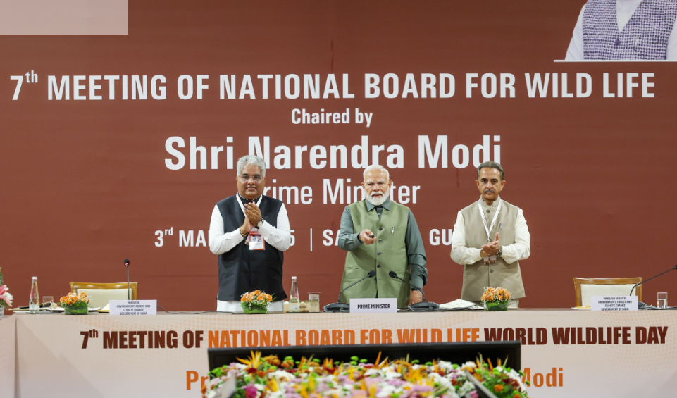 PM Narendra Modi Inaugurates ‘Vantara’ in Gujarat & Chairs 7th NBWL Meeting and Announces Asiatic Lion Population Estimation 2025.