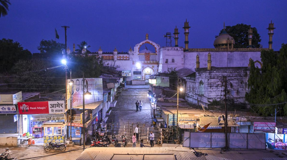 Maharashtra Government Approves Renaming of Khuldabad to 'Ratnapur'.