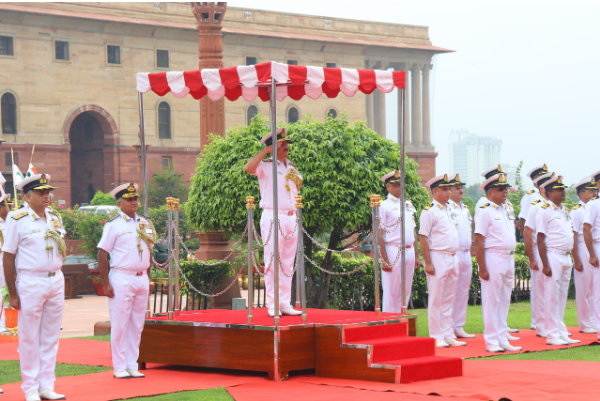 Vice Admiral Sanjay Vatsayan Assumes Charge as the 47th Vice Chief of Naval Staff (VCNS).