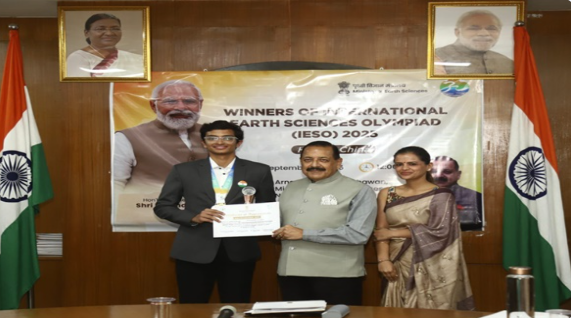 Union MoS Dr. Jitendra Singh Felicitates Indian Team for Winning 7 Medals at IESO-2025 in China.