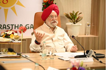 Union Minister Dr. Mansukh Mandaviya Launches ‘MY Bharat’ Mobile App to Empower Youth Engagement and Leadership.